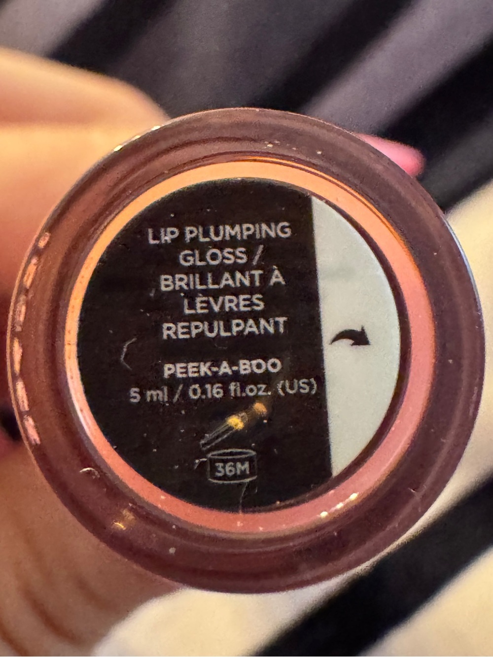 Iconic London Lip Plumping Gloss in ‘Peek-A-Boo’ - Picture 5 of 7